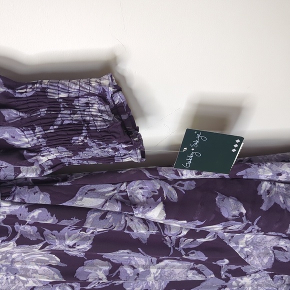 Gabby Skye NWT Faux Wrap Asymmetrical Hem Floral Dress Size 10 - Picture 6 of 14